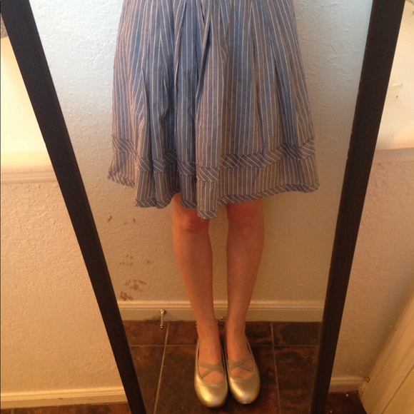 Madewell Dresses & Skirts - Madewell Blue Pinstripe Pleated Skirt